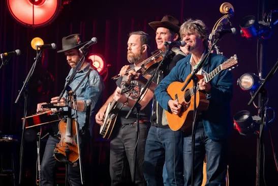 Old Crow Medicine Show live on tour
